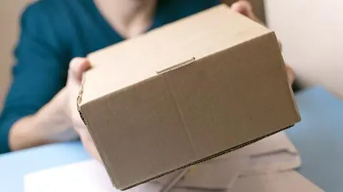 Specjalne środki ostrożności wdrażają także inne firmy kurierskie