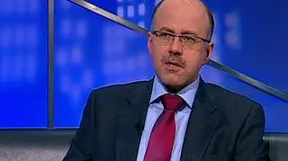 Dla firmy eksportującej deprecjacja waluty krajowej działa na korzyść. Jak jednak wpływa na wyniki finansowe, gdy spółka posiada opcje walutowe? Rozmawialiśmy o tym w "Biznes Lunchu" z dyrektorem pionu nadzoru bankowego Komisji Nadzoru Finansowego, Andrzejem Stopczyńskim.