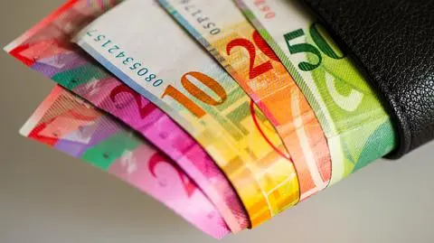 Były szef KNF ocenia propozycje dla "frankowiczów"