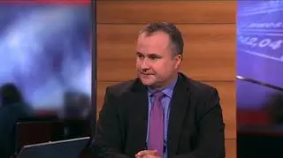 Prezes NBP Marek Belka i minister finansów Jacek Rostowski nie wykluczają dalszych interwencji na pln. W Pieniądzach od Rana, Robert Stankiewicz, rozmawiał z Elwirem Świętochowskim, dyrektorem Departamentu Skarbu RABOBANKU.