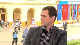 PGNiG pójdzie do sądu arbitrażowego, jeśli nie uda się porozumieć z Gazpromem w sprawie obniżki cen gazu w ramach kontraktu jamalskiego. Spółka myśli nad emisjami akcji w przyszłości na finansowanie planu inwestycyjnego, nie podoba się to MSP. Skarb Państwa ma w PGNiG ponad 72% udział, przedstawiciele ministerstwa mówią, że na razie za wcześnie na dyskusję o zmniejszaniu tego zaangażowania. W Krynicy gościem Marka Tejchmana był Sławomir Hinc, wiceprezesem PGNiG.