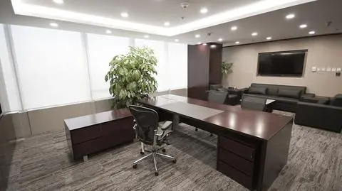 Przegląd prasy: Lista 1000. Związani z PiS na państwowych posadach