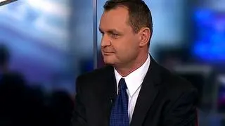 Koniec lata i początek jesieni zazwyczaj sprzyja osłabieniu złotego, mówi Jacek Maliszewski, główny ekonomista Alpha Finance DMK. Oczekuje solidnego umocnienia się złotego pod koniec roku. Jak przypomina, już od kilkunastu lat złoty w grudniu się umacnia. 