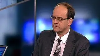 Rada Polityki Pieniężnej podjęła dziś decyzję o pozostawieniu stóp procentowych na dotychczasowym poziomie. Czy oznacza to, że brakuje jej już środków, by znacząco wpłynąć na rynek kredytowy? W jakim kierunku zmierza polska i światowa gospodarka? Najgorszy okres szybkich spadków produkcji przemysłowej Polska ma już za sobą. Niepokojące są jednak sygnały płynące z gospodarek europejskich - uważa prof. Andrzej Sławiński z Rady Polityki Pieniężnej, który był Gościem magazynu "90 Minut"