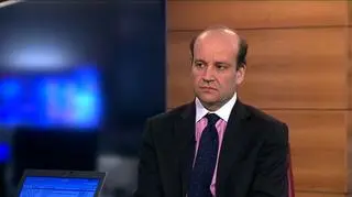 Maciej Radziwiłł prezes spółki Trakcja-Tiltra uważa, że kłopotów spółek budujących autostrady winna jest polityka zamówień publicznych państwa, które za wszelką cenę chciało zdążyć z budową dróg przed Euro 2012. O kondycji budowlanki i wynikach spółka Trakcja-Tiltra z Maciejem Radziwiłłem rozmawiał Rafał Hirsch.