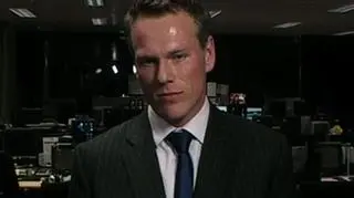 Jest ciężko, mówi Sławomir Rutkowski, przedsiębiorca, właściciel „7offices” działający w branży meblarskiej w Anglii. W ostatnich kilkunastu miesiącach obserwuje się tam spadek sprzedaży. Branża liczy na to, że w tym roku koniunktura się poprawi. Teraz klient jest w b. komfortowej sytuacji, bo konkurencja w branży meblarskiej jest duża.Rutkowski przyznaje jednak, że w Anglii inaczej niż w Polsce otwarcia firmy to kwestia zaledwie 15 minut, nawet przez internet. 