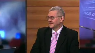 Nadchodzący rok będzie bardzo ważny dla klientów banków - w życie wejdą m.in nowe regulacje dotyczące kredytów. Oszczędzać czy inwestować? Pod ostrzałem pytań Roberta Stankiewicza Andrzej Fesnak, doradca finansowy, EFC