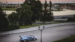 Arrinera Husarya GT