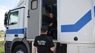 Celnicy czuwają nad bezpieczeństwem pielgrzymów