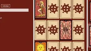 System na smartfona zawiera pełną talię kart Tarota