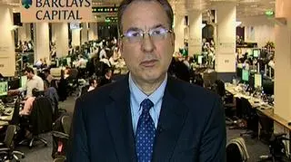 Deficyt finansów publicznych w 2011 roku w Polsce wyniesie 6,5% wobec 7,9% w 2011 r., twierdzi Daniel Hewitt, starszy ekonomista Barclays Capital. Jego zdaniem wzrost PKB wyniesie 4%, a inflacja na koniec 3%.