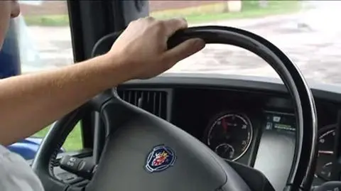 Szmit: będą rozmowy ze Słowacją o zwiększeniu liczby przejść dla tirów