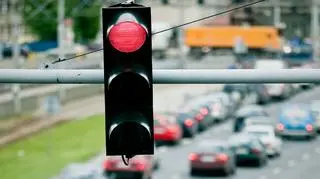 Ci kierowcy najczęściej przejeżdżają na czerwonym świetle