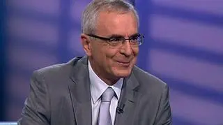 Spadek produkcji przemysłowej w lipcu będzie niższy niż w miesiącu poprzednim - wynika z prognoz analityków. Wynieść może 2,8% porównując go rok do roku. Zdaniem ekonomistów o wyhamowaniu spadku poziomu produkcji przemysłowej decyduje poprawa gospodarki globalnej. O prognozach produkcji przemysłowej i PKB Polski rozmawialiśmy z Wiesławem Szczuką, doradcą zarządu BRE Bank.