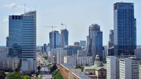 Eksperci ocenili prognozy banku centralnego w Analizie Makroekonomicznej NBP