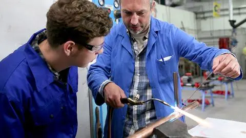 Zarobki Polaków rosną