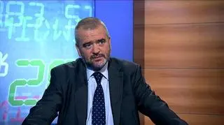 Inflacja bazowa wyhamowała. W czerwcu wzrost cen po wyłączeniu energii i żywności wyniósł 2,4% w ujęciu rocznym. Z opinią, że najnowsze dane niemal likwidują oczekiwania dotyczące wzrostu stóp zgadza się prof. Dariusz Filar, były członek rady polityki pieniężnej. Ale zdaniem prof. Filara oczekiwania obniżki nawet w odległym momencie - czyli w drugiej połowie 2012 roku - są przesadzone.