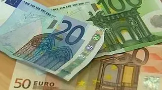 Pranie brudnych pieniędzy jeszcze trudniejsze. Wchodzące w życie przepisy sprawią, że przedsiębiorca, który sprzedając towar inkasuje za niego 15 tysięcy euro w gotówce będzie musiał taką transakcję zarejestrować i zgłosić ją do Generalnego Inspektora Informacji Finansowej. Nowe przepisy, nowe obowiązki i dodatkowe dokumenty.