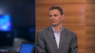 Ponad 3 miliardy 300 milionów złotych - takie przychody ma wygenerować w tym roku spółka Action. To o 18% więcej niż w historycznie najlepszym jak dotąd roku 2011. Spółka zarabia na sprzedaży tonerów, serwerów i gier komputerowych. Rozmowa z Piotrem Bielińskim, prezesem spółki.