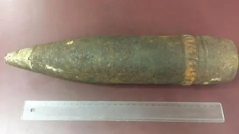 Amerykańska turystka chciała wnieść pocisk do samolotu