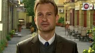 Segment dyskontowy kołem zamachowym dla Redanu. Textilmarket odpowiada za połowę przychodów spółki. Jak zapowiedział prezes w II półroczu segment modowy zacznie zarabiać. W "Dniu na Rynkach" Mikołaj Kunica rozmawiał z Piotrem Kulawińskim.