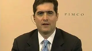 Największy na świecie fundusz obligacji, PIMCO, chwali Polskę i inwestuje w polskie obligacje. Michael Gomez - który zajmuje się w PIMCO długiem gospodarek wschodzących - powiedział w wywiadzie dla TVN CNBC Biznes, że Polska wyróżnia się na plus wśród europejskich gospodarek wschodzących. Z szefem monachijskiego oddziału PIMCO rozmawiał Błażej Karwowski.