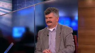 Fed rozważa publikowanie długoterminowych celów i strategii - wynika za sprawozdania po listopadowym posiedzeniu rezerwy. Ma to poprawić komunikację z rynkami i dostarczać więcej informacji o przyszłych decyzjach amerykańskiego banku centralnego. Dyskusja podczas ostatniego posiedzenia dotyczyła między innymi wyznaczenia celu inflacyjnego. "W Fed toczy się ostry spór o jakość sygnału przekazywanego rynkom a dotyczącego priorytetów komitetu " - ocenia prezes Euroamerican Company Andrzej Kurnicki.