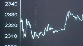 Warszawska giełda rozpoczęła tydzień w spadkowym nastroju. Indeksowi WIG20 nie udało się wyjść na plus przez całą sesję. Ostatecznie indeks spadł o 1,02%.