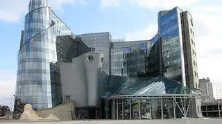 Centralne Biuro Śledcze Policji na zlecenie Prokuratury Apelacyjnej w Warszawie zabezpieczało dokumentację przetargową w Telewizji Polskiej