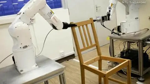 Robot złożył krzesło w 20 minut