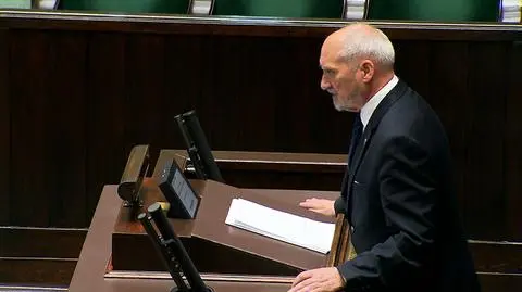 PO zarzuca PiS nieudolność ws. śmigłowców