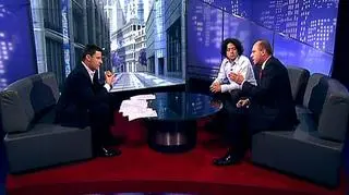 Urząd Lotnictwa Cywilnego ma podjąć decyzję w sprawie Lot Ground Services. To jedyna spółka obok Warsaw Airport Services  zapewniająca obsługę naziemną. Lot Ground Services ma jednak spore kłopoty. Eksperci są zgodni, że problem leży w zarządzaniu lotniskiem. Przekonują, że obsługa naziemna to bardzo korzystny biznes. Gośćmi Marcina Kowalskiego w programie "Biznes Lunch" byli Sebastian Gościniarek, ekspert PricewaterhouseCoopers i Eryk Kłopotowski, ekspert rynku lotniczego.