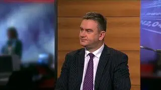 Rynek leasingu w Polsce wzrósł w pierwszych 10 miesiącach 2011 roku o 16%. Firmy biorą w leasing maszyny, pojazdy i urządzenia. Leasing aut ciężarowych wzrósł w tym roku znacznie z uwagi na firmy wożące towary za granicę. Wzrost ten zainicjowały wymogi państw europejskich co do jakości i norm samochodów ciężarowych, tłumaczył Andrzej Krzemiński, prezes Związku Polskiego Leasingu.