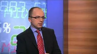 Jak inwestować w ziemię? Jakie lokalizacje mogą potencjalnie zainteresować nabywców? Gość Godziny dla Pieniędzy,  Kuba Karliński, prezes Wealth Solutions, przedstawia kryteria, którymi kierują się inwestorzy nabywający grunty .