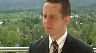 W którą stronę pójdzie rynek? Czy na giełdzie wreszcie pojawił się klimat do inwestowania? Na te pytania szukali odpowiedzi inwestorzy indywidualni podczas 13-ej Konferencji Wall Street. Z Wojciechem Białekiem - głównym analitykiem CDM Pekao SA pod Tatrami rozmawiał Łukasz Kijek.