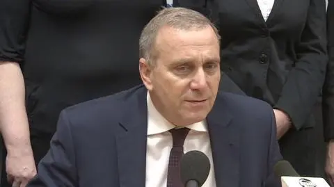 Schetyna: PiS wycofuje się z obietnic wyborczych