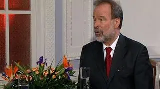 10 kwietnia odbyło się pierwsze Forum-Niemcy organizowane przez Fundację Konrada Adenauera we współpracy z Deutsche Bank Polska oraz pod patronatem medialnym TVN CNBC Biznes, poświęcone aktualnym skutkom kryzysu finansowego dla Niemiec i Europy. Podczas targów była okazja do rozmowy z głównym ekonomistą Deutsche Banku, profesorem Norbertem Walterem z którym rozmawiał Marek Tejchman 
