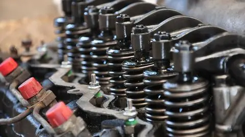 Nie ma stolarza bez pilarki w szkole