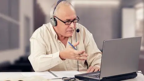 Liczba pracujących emerytów w Polsce - raport ZUS