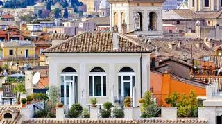 35 tys. turystów dziennie w nielegalnych apartamentach w Rzymie 