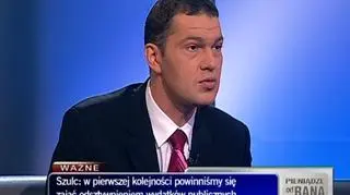 - Chcemy wprowadzić podatek płaski, czyli podatek liniowy z dwoma ulgami: kwoty wolnej od podatku oraz ulgą prorodzinną - powiedział w TVN CNBC Biznes Jakub Szulc z PO. 
