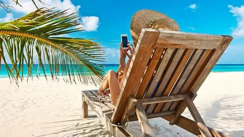 Orange, Play, T-Mobile, Plus - dodatkowe opłaty za roaming