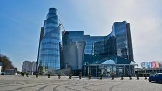 Na zmiany w zarządzie TVP miał nalegać prezydent Duda