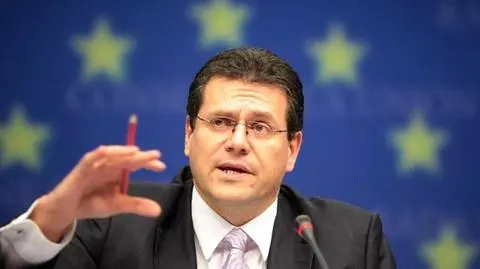 Smog. Komisarz UE Szefczovicz chce rozmawiać z Polską o energii