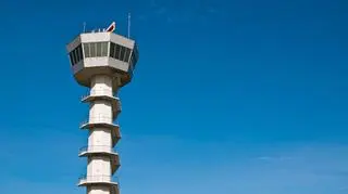 W wyniku katastrofy samolotu we francuskich Alpach związek zawodowy francuskich kontrolerów lotów odwołali strajk