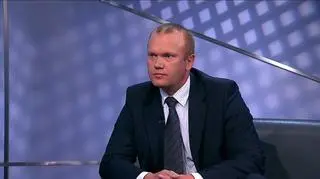 Jednym ze sposobów na ratowania nadszarpniętych budżetów państw w Europie jest podwyżka podatku VAT. Pięć krajów – w tym Polska – zdecydowało się na podwyżkę VAT. Kolejne kraje wprowadzają zmiany w ciągu roku, a jeszcze inne – w tym, np. Czechy podwyższają stawki od 2012 roku. Jak te zmiany przekładają się polskich przedsiębiorców i jak rozliczać w tym przypadku wewnątrzwspólnotową dostawę towarów? Na to pytanie odpowiada Tomasz Siennicki, doradca podatkowy Kolibski Nikończyk Dec & Partnerzy