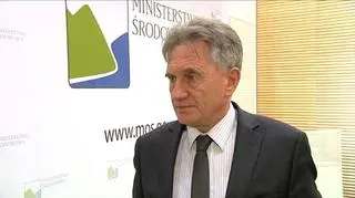 Polska miała być łupkowym potentatem, ale najnowsze badania Państwowego Instytutu Geologicznego na to nie wskazują. Po zbadaniu 39 odwiertów w pasie pomorskim, podlaskim i lubelskim okazuje się, że najprawdopodobniej mamy 768 mld m3 tego surowca. O szczegółach z Głównym Geologiem Kraju Piotrem Woźniakiem rozmawiała Karolina Hytrek-Prosiecka.