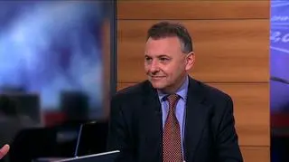 Start Operacji Twist oraz cięcie stopy procentowej dla nadwyżek bankowych rezerw - to najczęściej wymieniane przez rynek decyzje, które miałaby podjąć na trwającym posiedzeniu Rezerwa Federalna. Posiedzenie rozpoczęło się we wtorek, komunikat zostanie wydany po jego zakończeniu czyli w środę o godzinie 20:15. Witold Orłowski, główny doradca ekonomiczny PricewaterhouseCoopers, z którym o poranku rozmawiał Robert Stankiewicz, spodziewa się kolejnej rundy drukowania pieniędzy. 