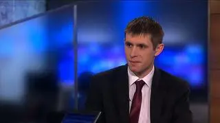 Przepisy dotyczące tworzenia i prowadzenia rejestrów medycznych mogą być niekonstytucyjne – dowiaduje się TVN CNBC. Wątpliwości konstytucjonalistów i Kancelarii Prezydenta budzi również krótkie vacatio legis, a więc czas opublikowaniem gotowej ustawy a dniem wejścia jej w życie. O starciu szybkości z jakością Marek Tejchman rozmawiał z ekspertem Pracodawców RP Grzegorzem Byszewskim