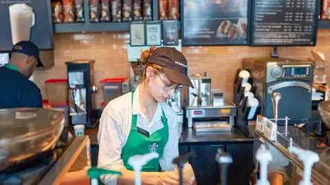 Starbucks zamknie wszystkie kawiarnie w USA